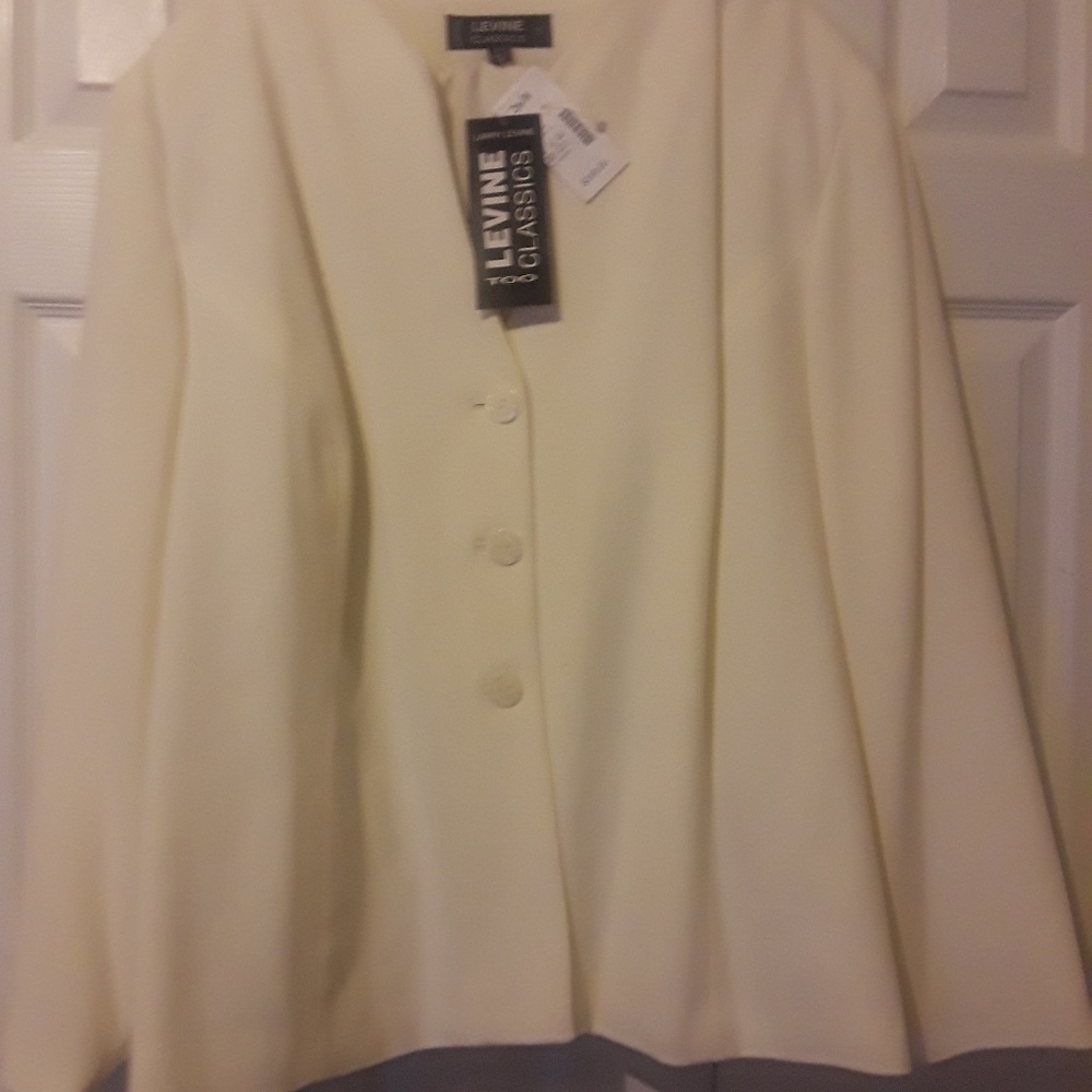 Larry Levine Classic Pantsuite Size 26 W